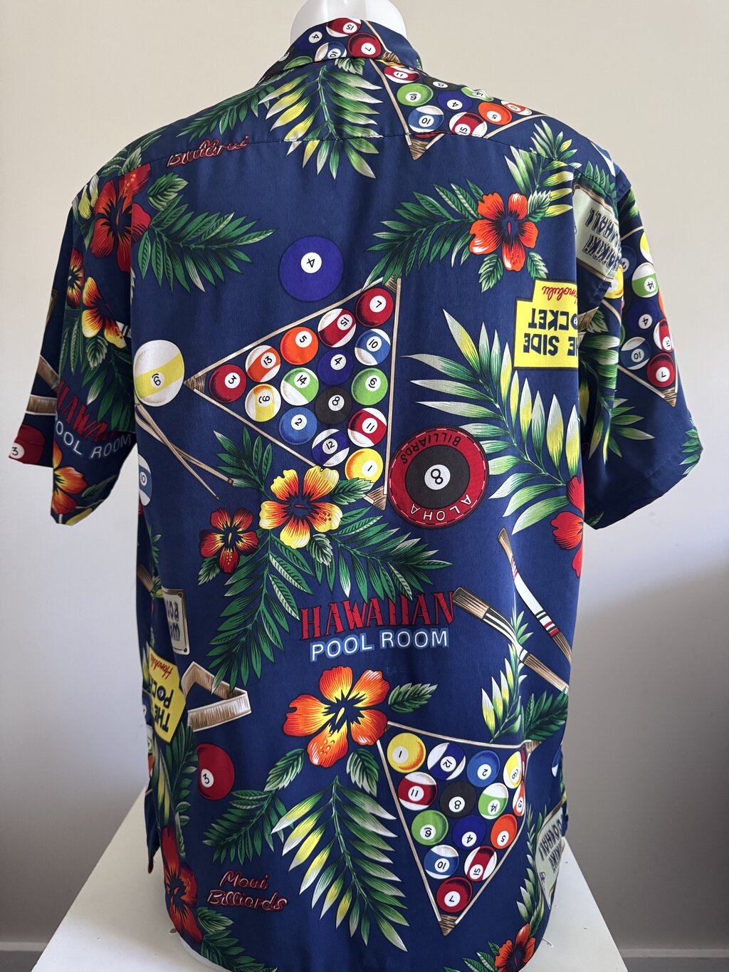 1990s Box Office “Hawaiian Pool Room” Billiards Shirt – Navy & Neon Tropical Print (M)