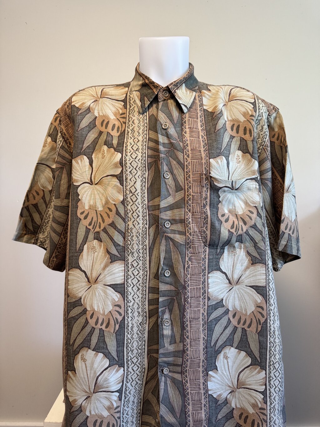 2000s Van Heusen Floral Panel Shirt – Earth Tones (L)