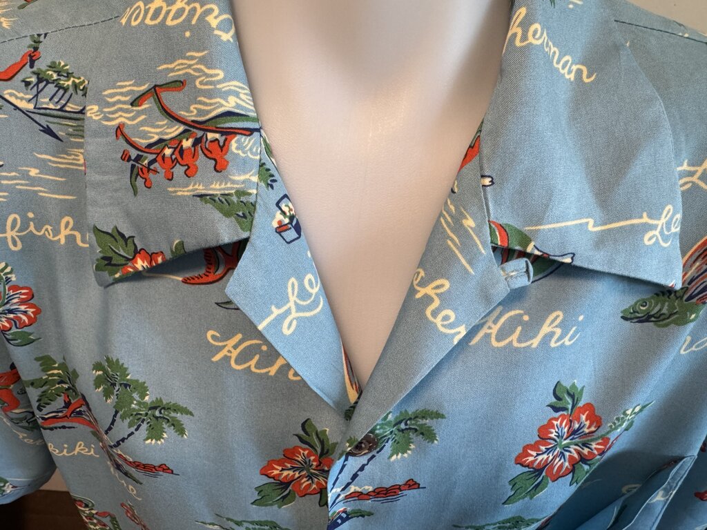 1980s Kalakaua Scenic “Aloha Vocabulary” Shirt – Blue Rayon with Coconut Buttons (L)