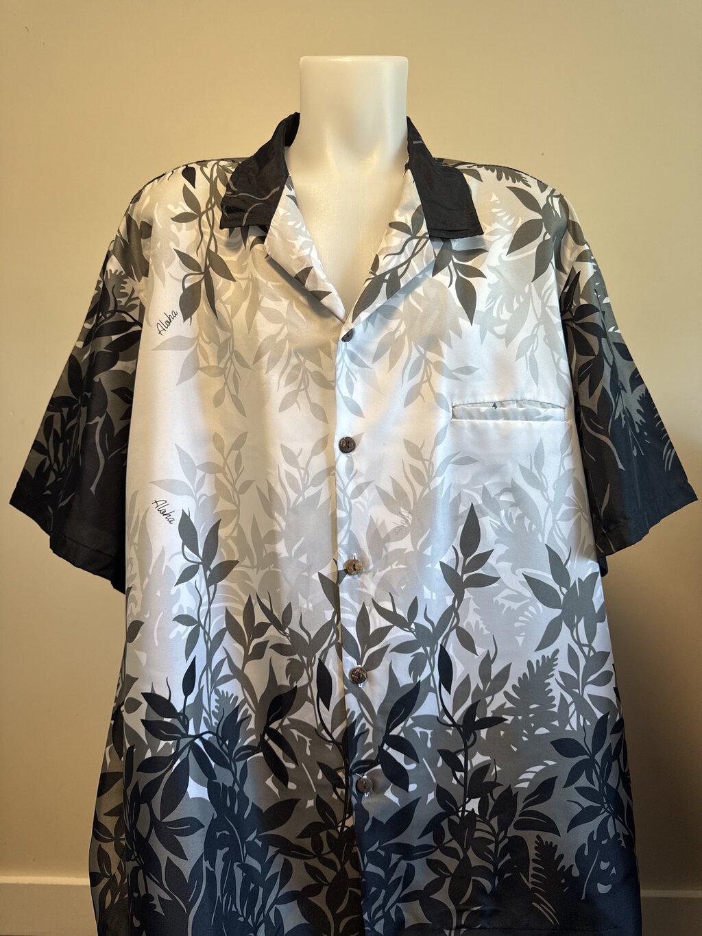 2000s Royal Creations Monochrome Leaf Fade Shirt – Black & White Silky Polyester (3XL)