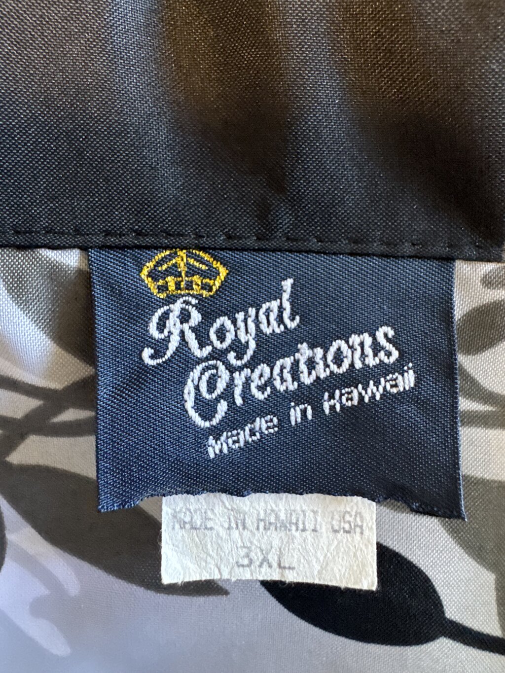 2000s Royal Creations Monochrome Leaf Fade Shirt – Black & White Silky Polyester (3XL)