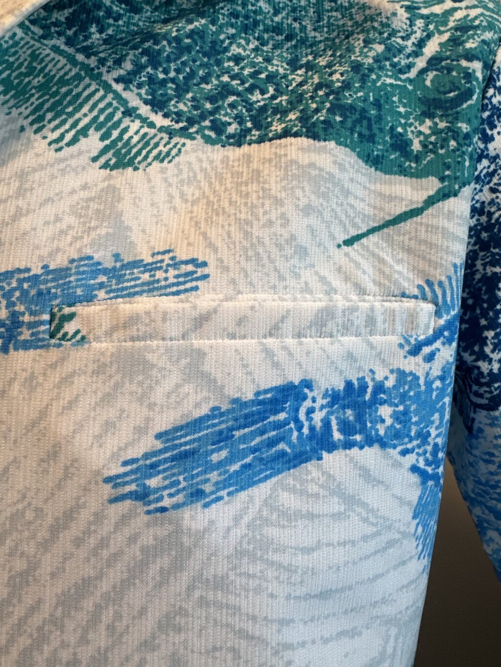 1970s Pomare V Navy Tiki Scenic Shirt – Heavy Cotton Barkcloth with Canoes & Mountains (L)