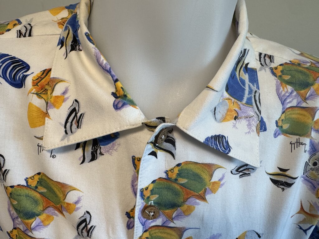 1990s Guy Harvey Marine Life Shirt – Cream Cotton-Rayon with Vibrant Tropical Fish (L)