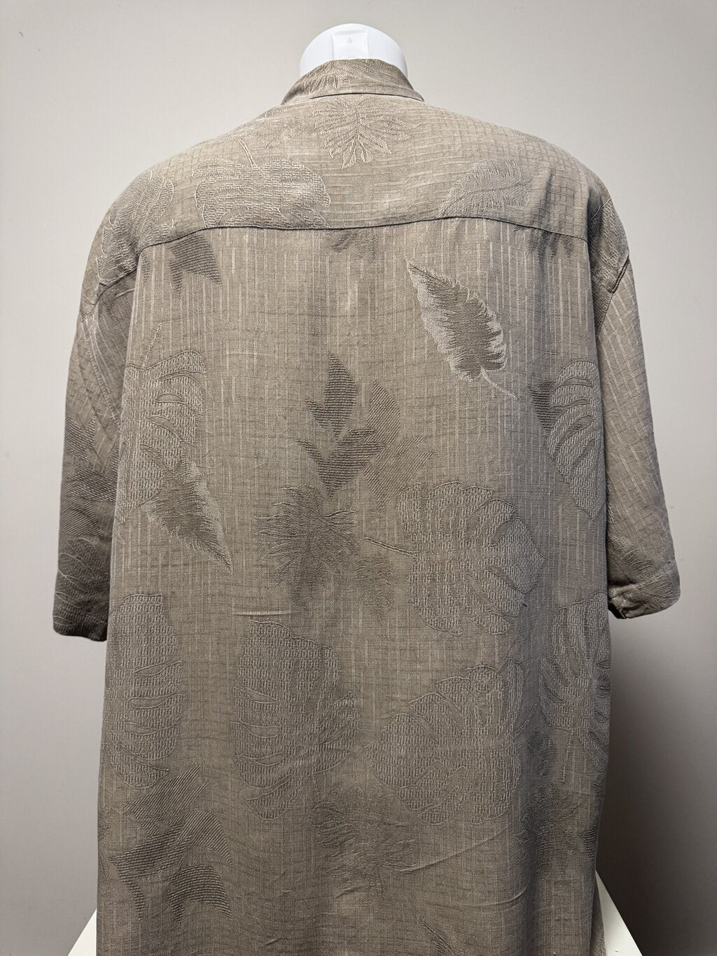 1990s Boca Classics Monstera Jacquard Shirt – Taupe/Beige (XLT)