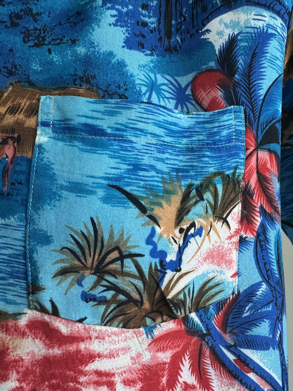 Made in Japan Rayon Shirt – Sailing Lagoon Scene with Hula Dancers (M)