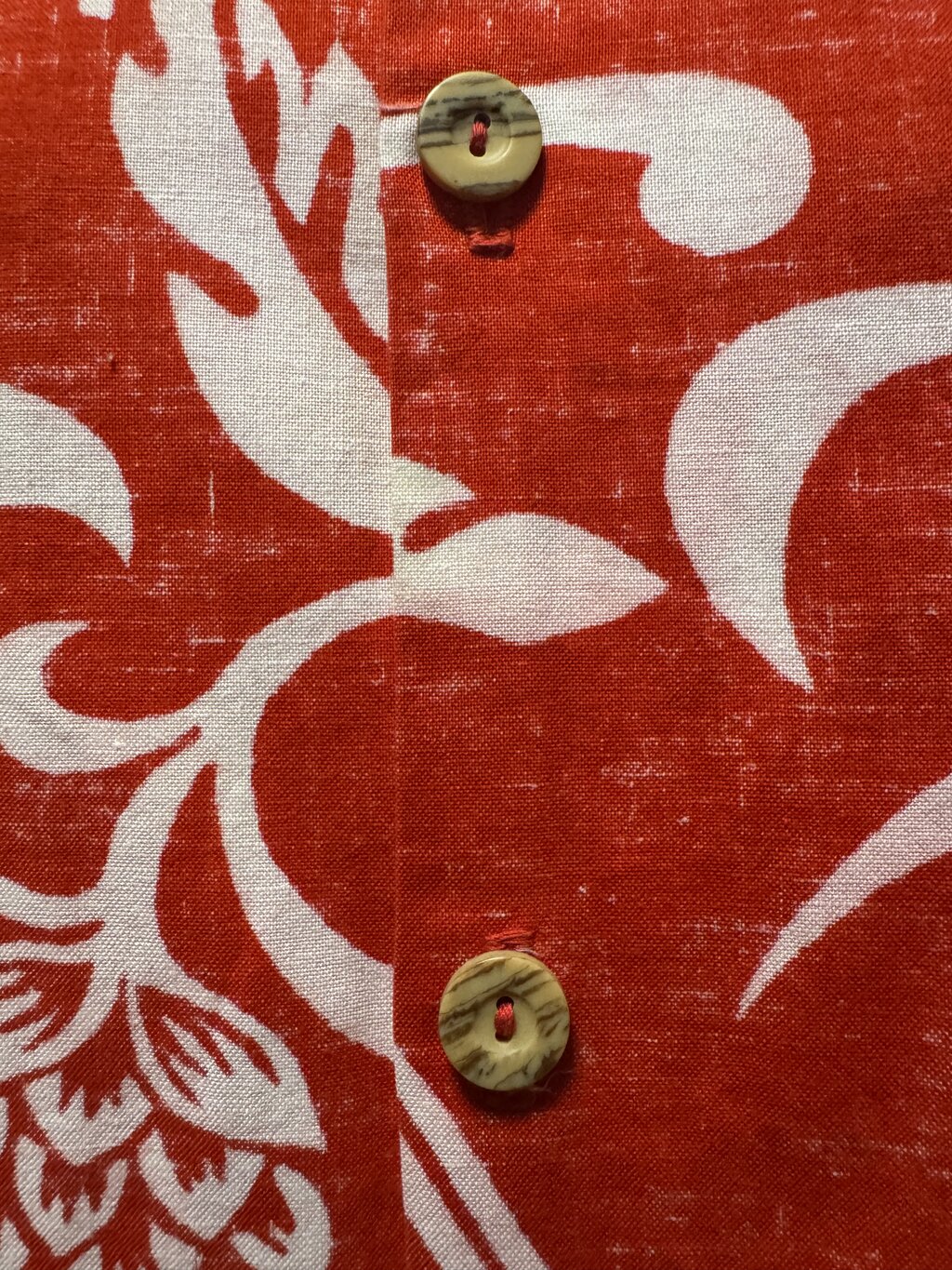 1990s Sundek Polynesian Pattern Shirt – Red/White (S)