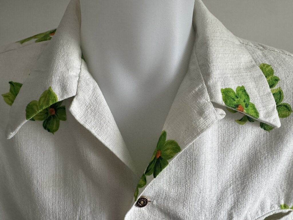 Richard Douglas 1960s Barkcloth Aloha Shirt – Bold Tropical Florals on Cream Ground