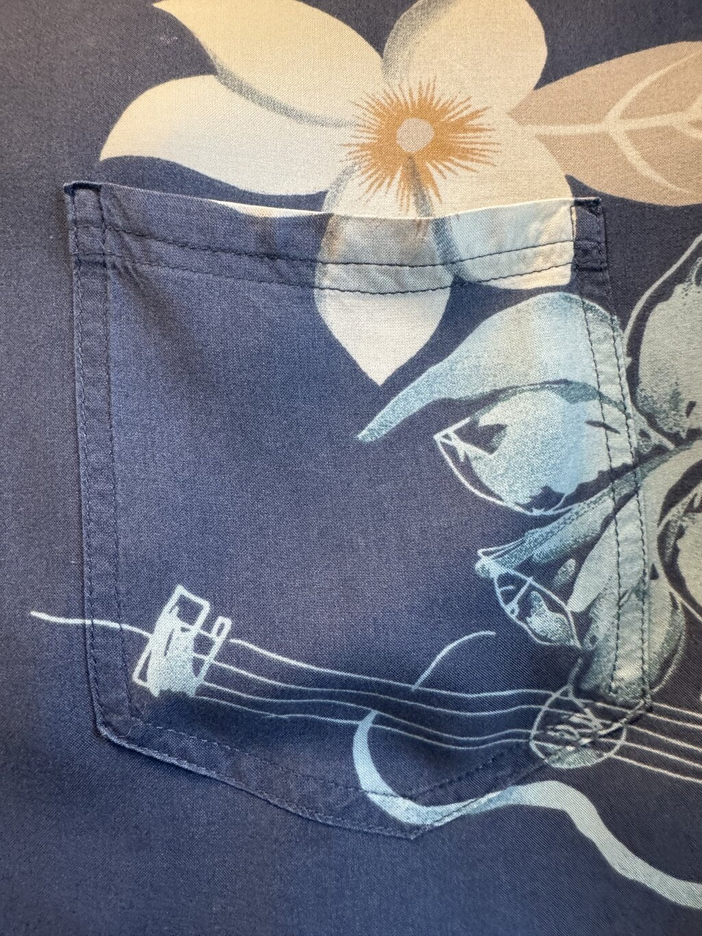 1990s Hibiscus Collection Floral & Tropical Fruits Shirt – Navy/Beige (XL)