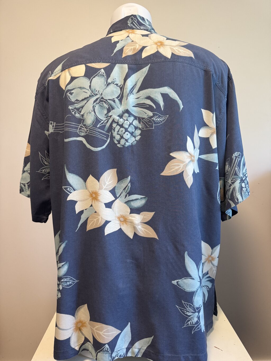 1990s Hibiscus Collection Floral & Tropical Fruits Shirt – Navy/Beige (XL)