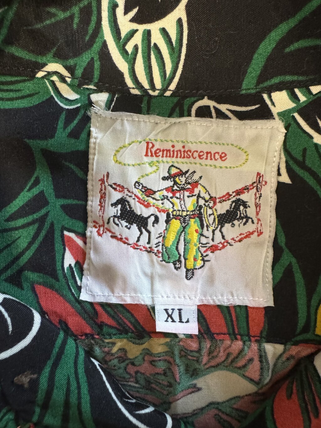 1970s Reminiscence Rayon Shirt – XL Tropical Blaze with Aligned Pocket & Coconut Buttons