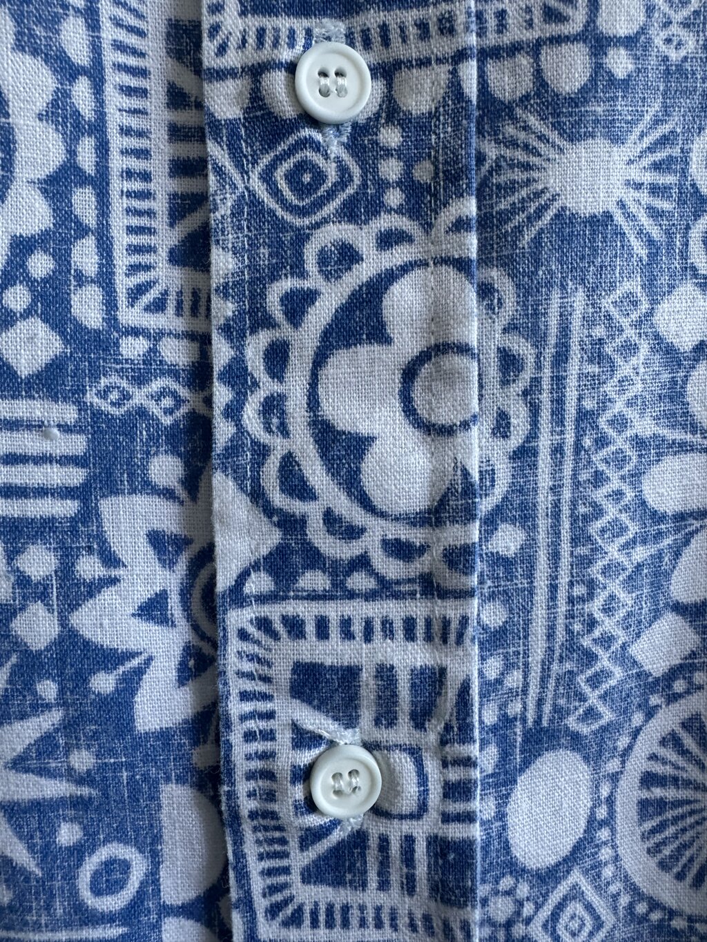 Late 1970s to Early 1980s - Reyn Spooner Inside-Out Polynesian Block Print – XL Reverse Print Classic