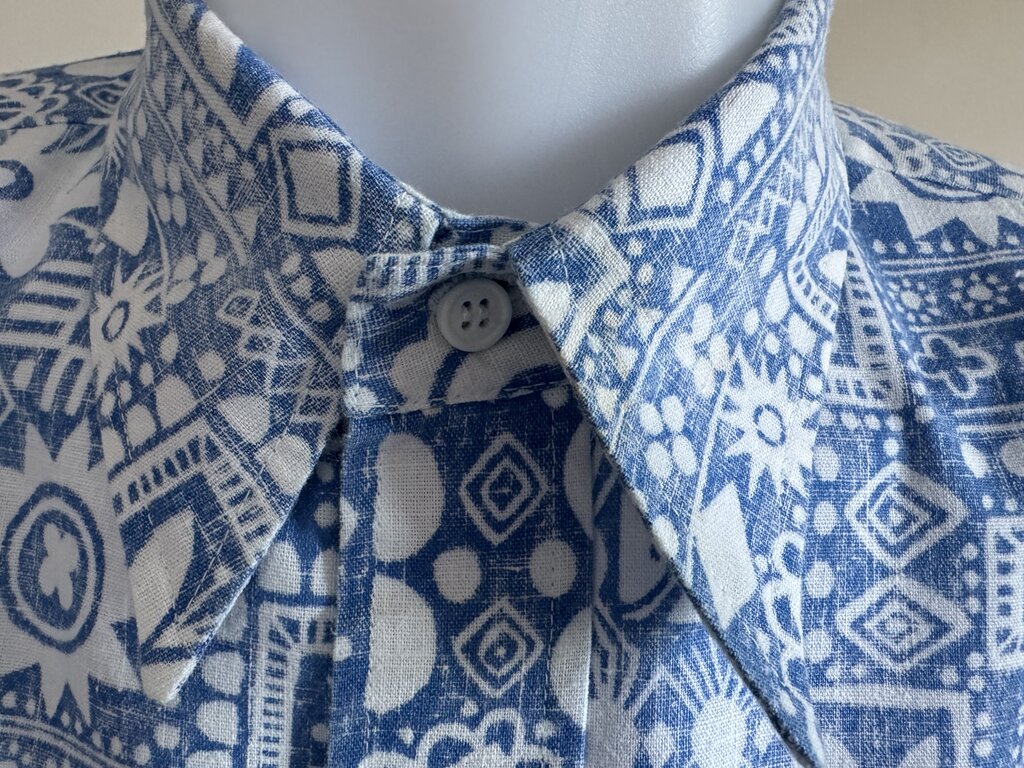 Late 1970s to Early 1980s - Reyn Spooner Inside-Out Polynesian Block Print – XL Reverse Print Classic