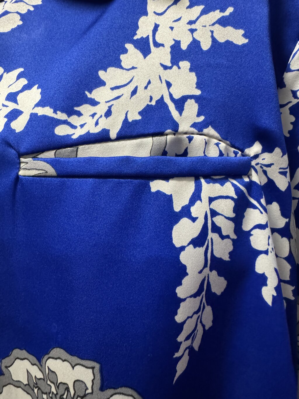 1970s Sears Hawaii Royal Floral Shirt – Cobalt Blue & Silver Blossoms (3XL)