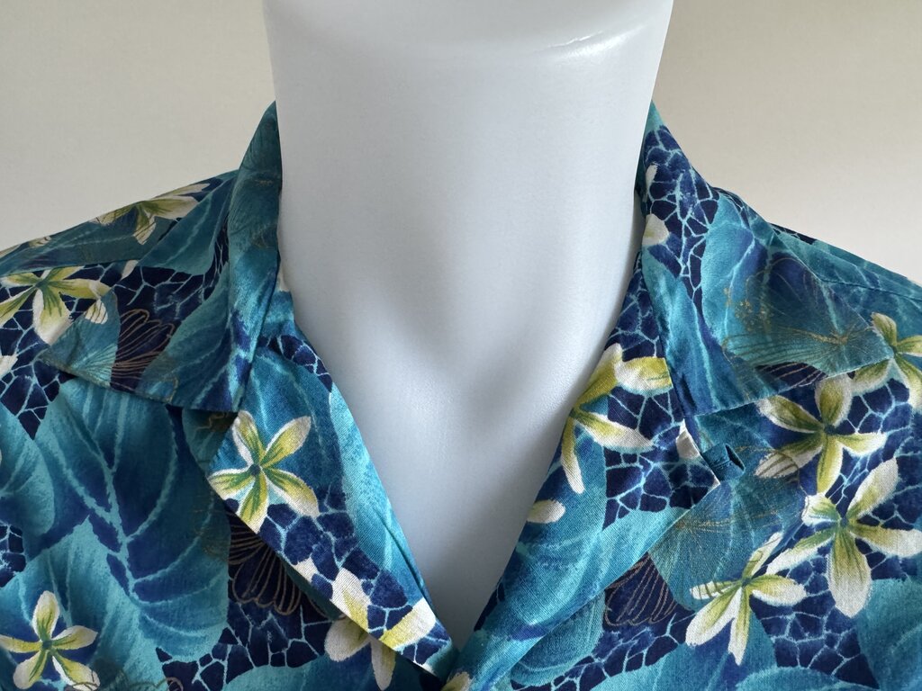 1970s - Island Casuals Plumeria & Taro Leaf Barkcloth Shirt – Waikīkī Label