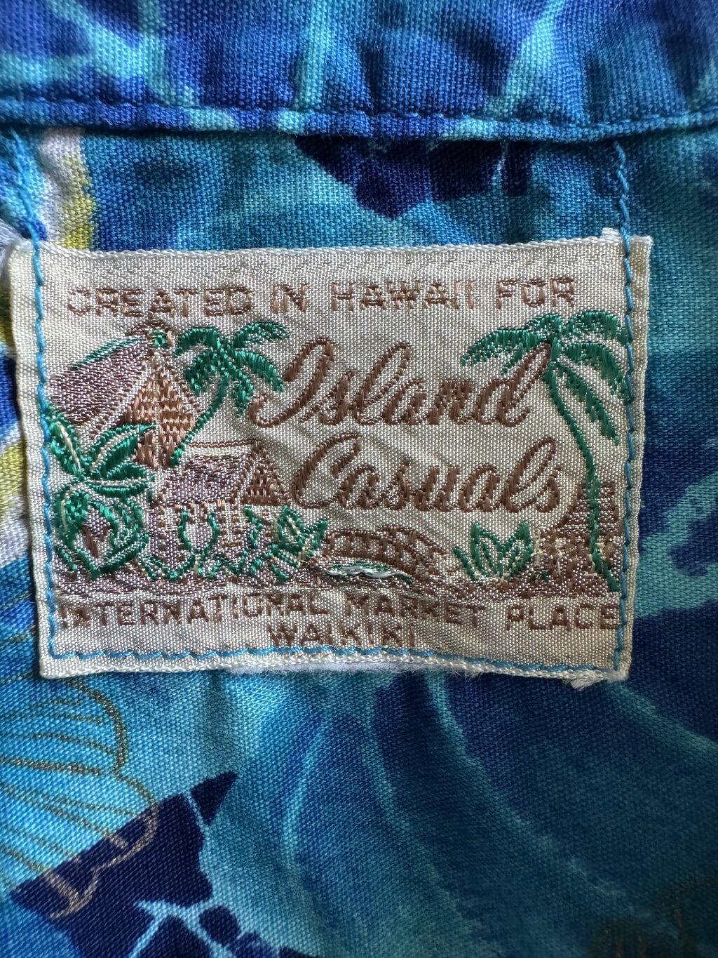 1970s - Island Casuals Plumeria & Taro Leaf Barkcloth Shirt – Waikīkī Label