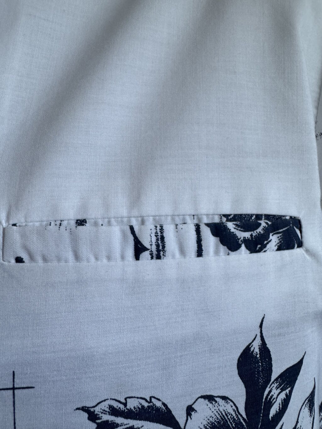 1980s - Vintage Casual Wear “Island Map & Anchor” Shirt – Made in Hawaii