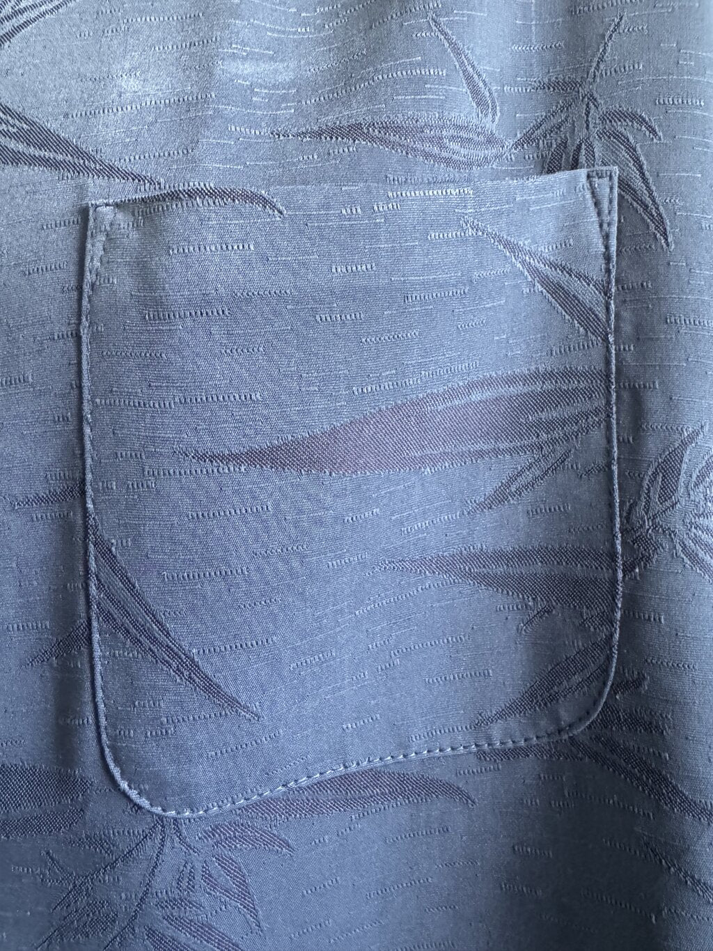 2000s Van Heusen Tonal Bamboo Pattern Shirt – Blue (L)