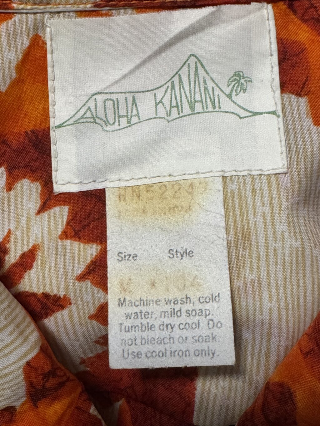 1950s Aloha Kanani Shirt – Crinkle Rayon Tapa Print with Welt Pocket (M)