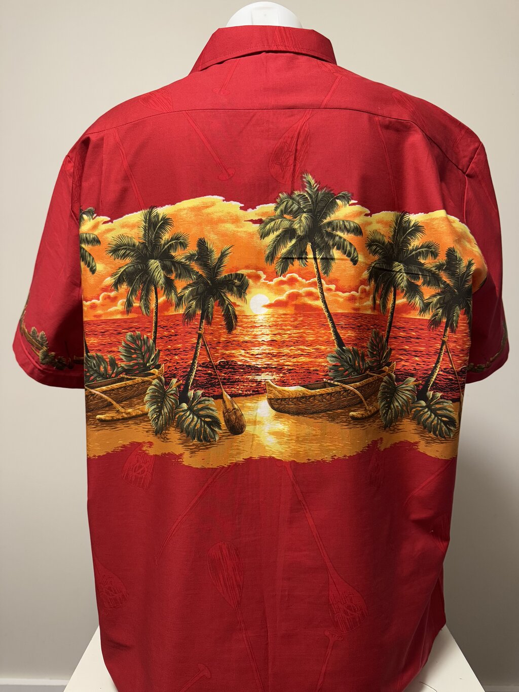 1990s–early 2000s - Molten Sunset Over Outrigger Bay – Hawaiian Reserve Collection (2XL)