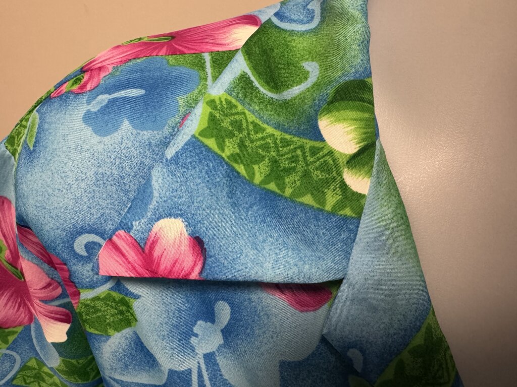Pomare - Blue Hibiscus Burst Vintage Aloha Shirt – XL (60s/70s)