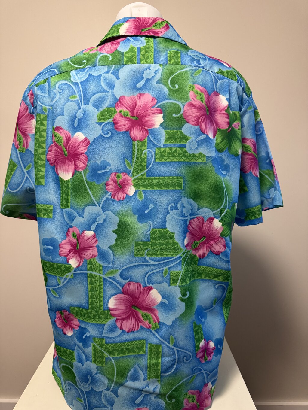 Pomare - Blue Hibiscus Burst Vintage Aloha Shirt – XL (60s/70s)