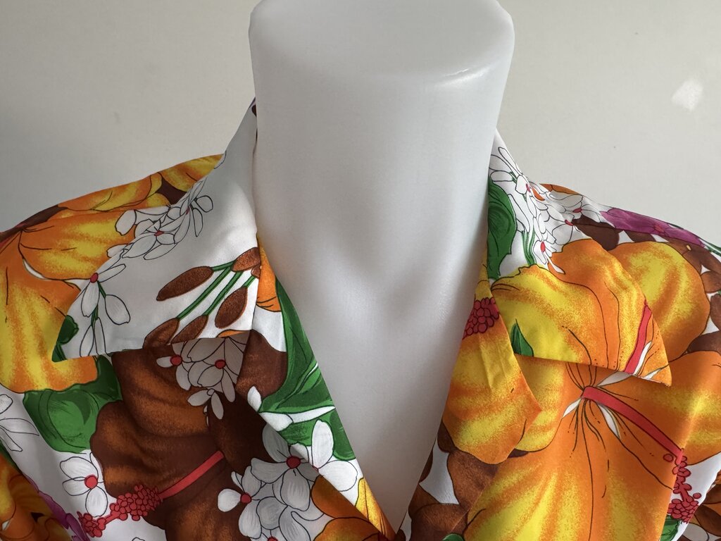 60s Pomare Tropical Garden Aloha Shirt – Orange Hibiscus & White Plumeria Explosion (S)