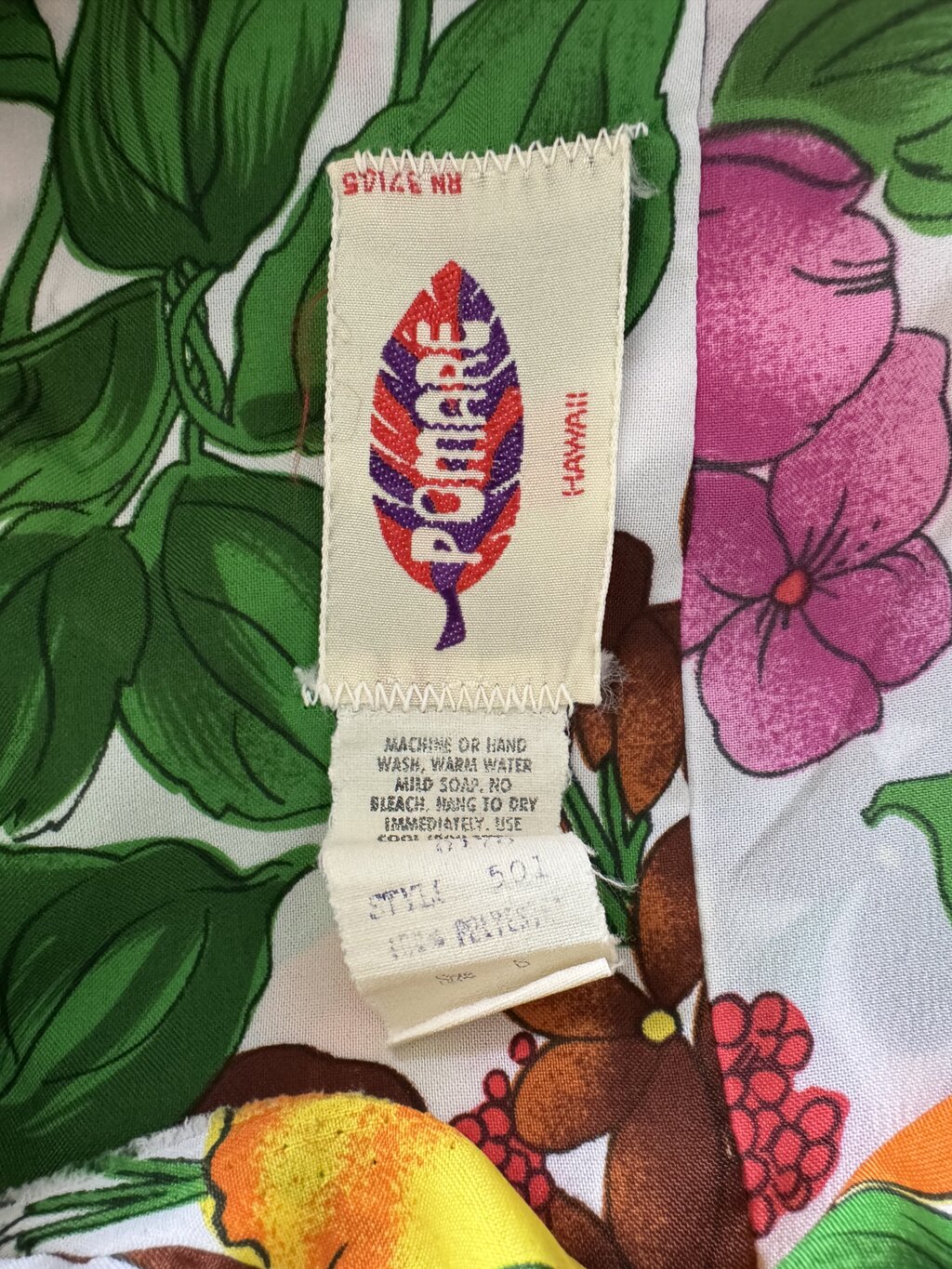 60s Pomare Tropical Garden Aloha Shirt – Orange Hibiscus & White Plumeria Explosion (S)