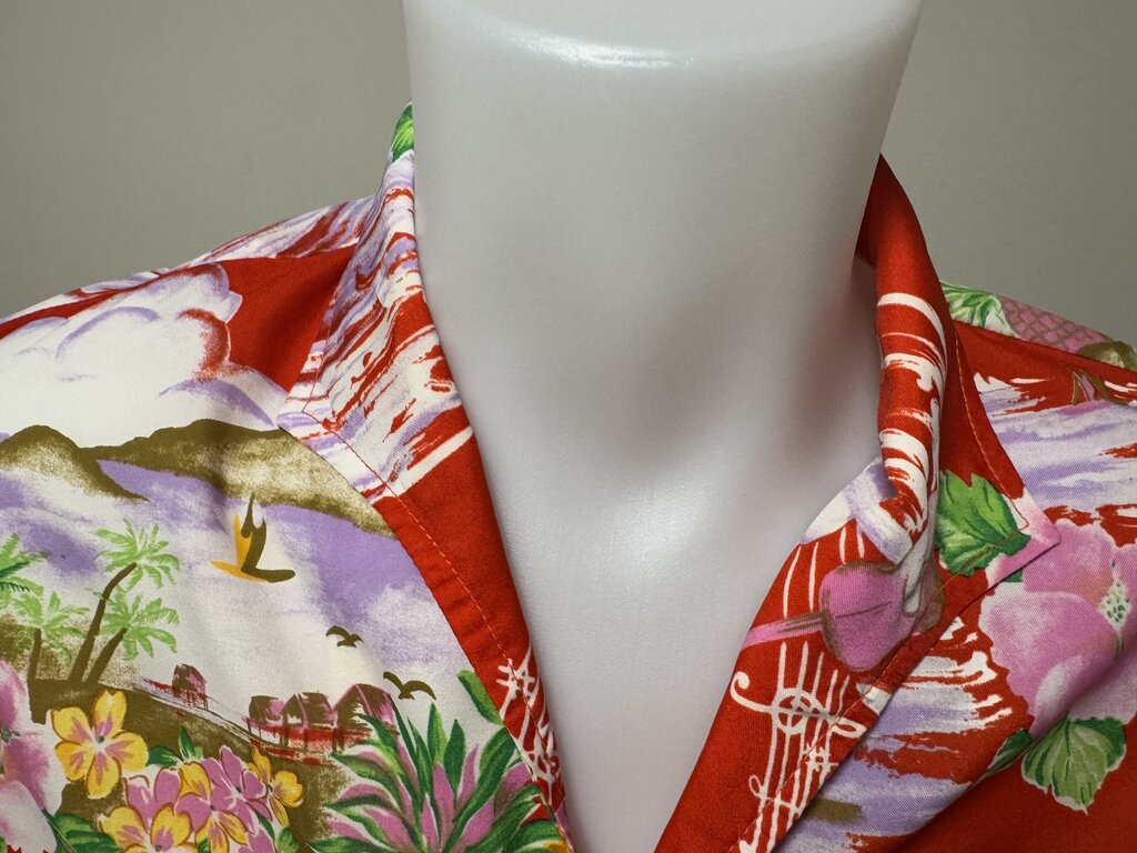 1980s–1990s - Pua Hawaii Red Sunset Shirt with Musical Motif & Scenic Landscape – Size L