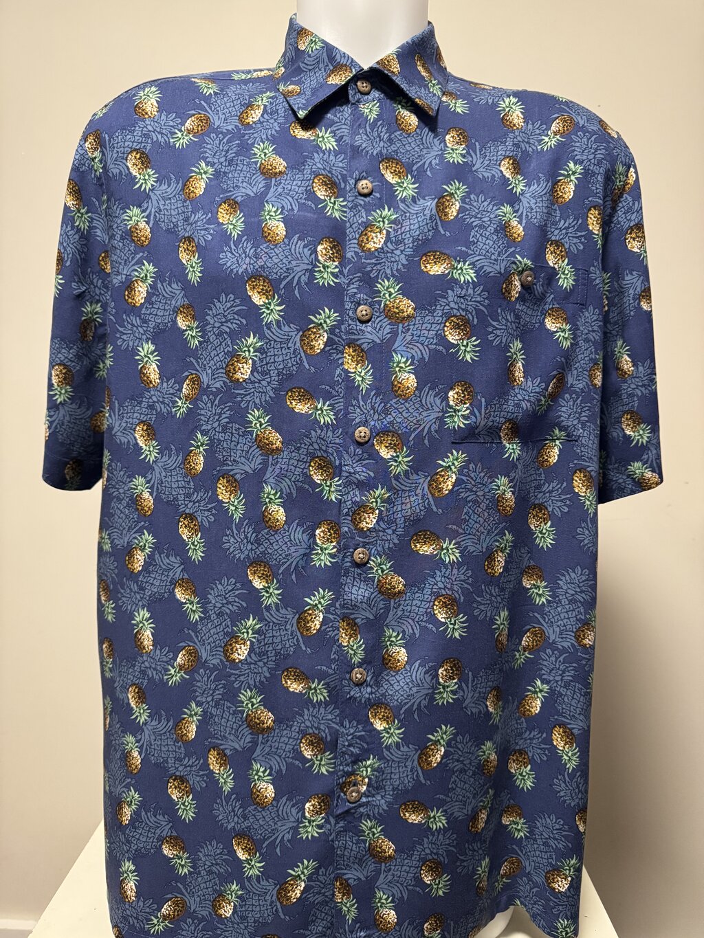 1990s Campia Pineapple Print Shirt – Navy & Gold (L)