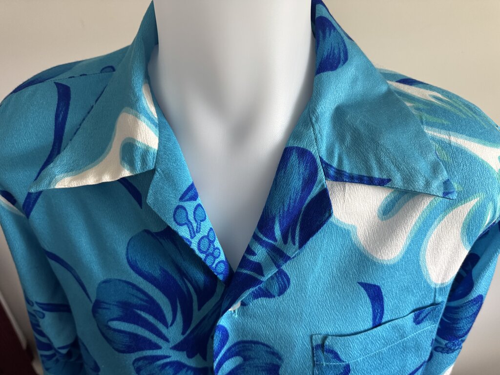 Pomare Honolulu Blue Hibiscus Long Sleeve (c.1960s)
