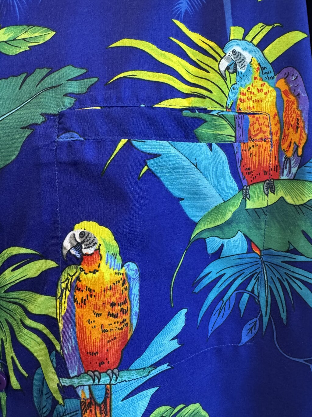 1990s–Early 2000s - Electric Macaws on Midnight Blue — Vintage Tropical Parrot Shirt (XL)