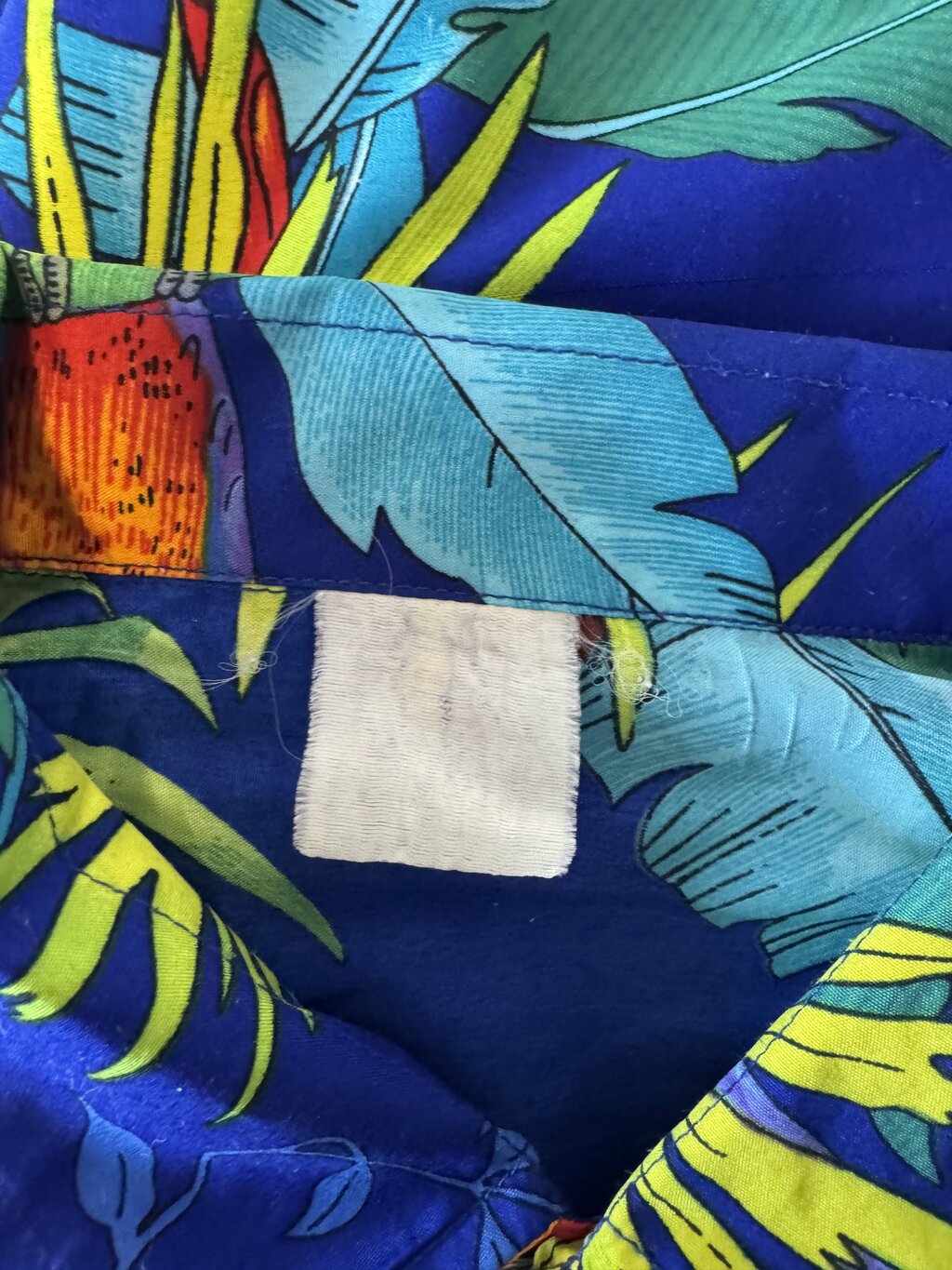 1990s–Early 2000s - Electric Macaws on Midnight Blue — Vintage Tropical Parrot Shirt (XL)