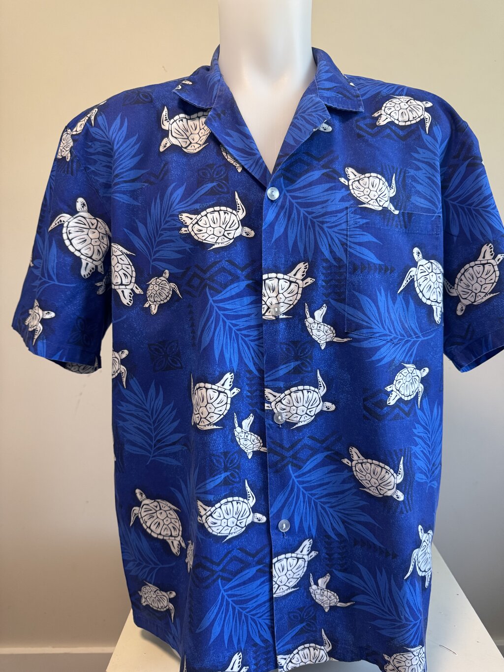 1990s–Early 2000s - Paradise Style Blue Sea Turtle Shirt – Made in USA