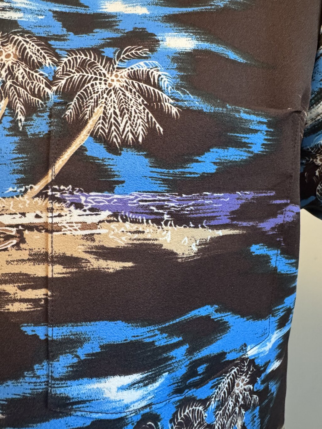 1990s - Lancer “Electric Dusk” Island Scene Shirt – Medium