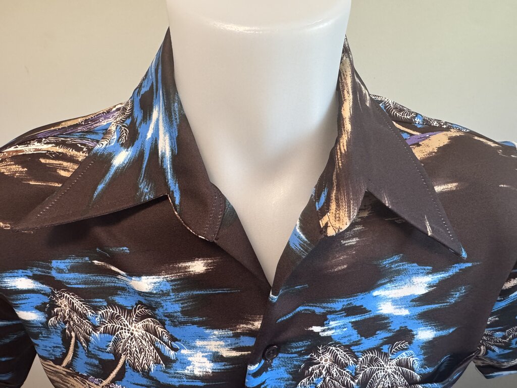 1990s - Lancer “Electric Dusk” Island Scene Shirt – Medium