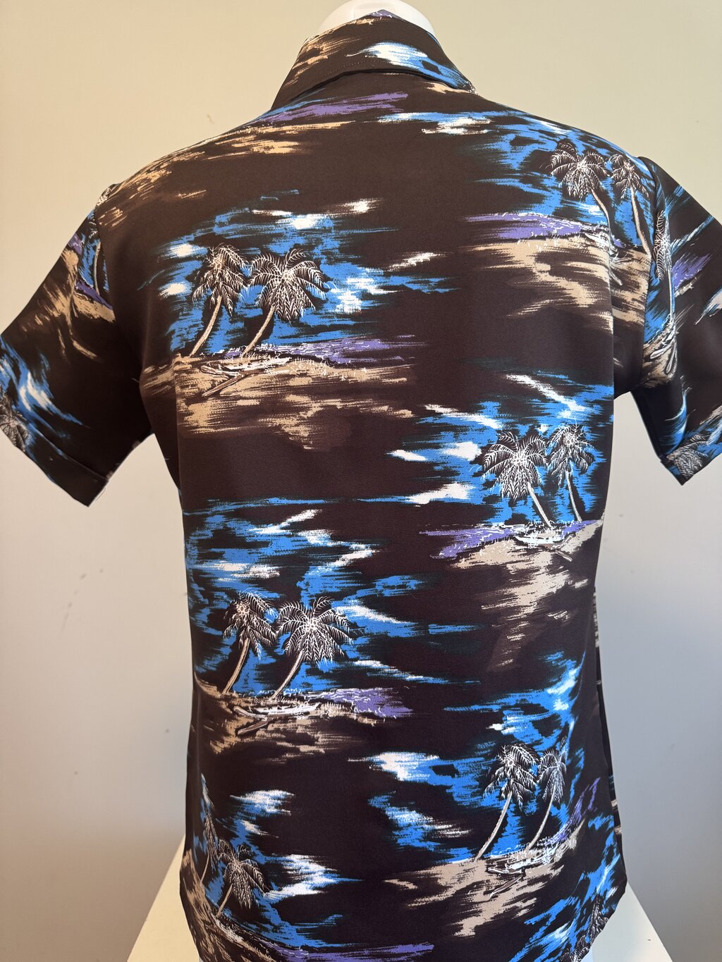 1990s - Lancer “Electric Dusk” Island Scene Shirt – Medium