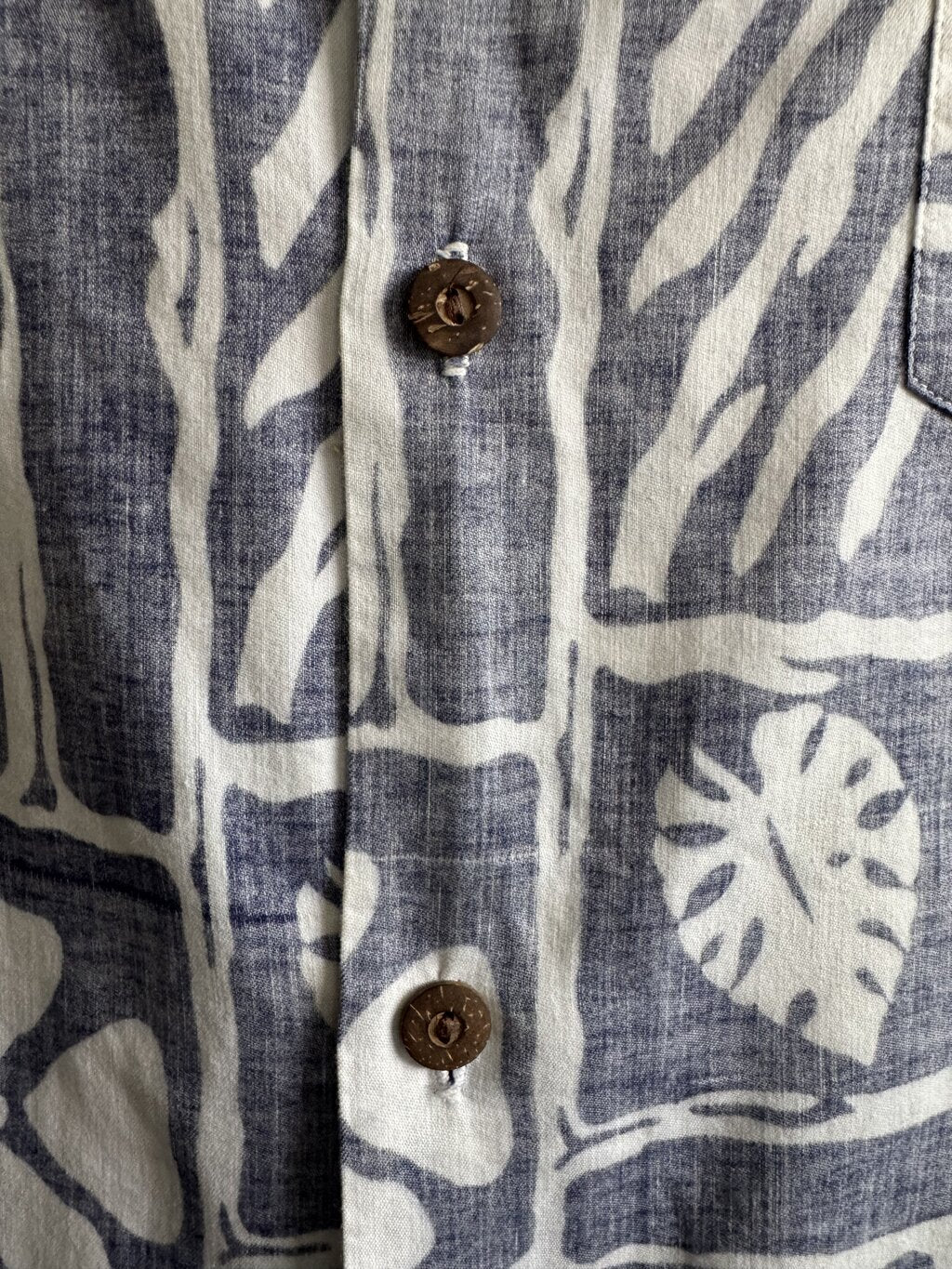 90s HRH Block Print Shirt – Indigo & White Tapa Motif with Coconut Buttons (L)
