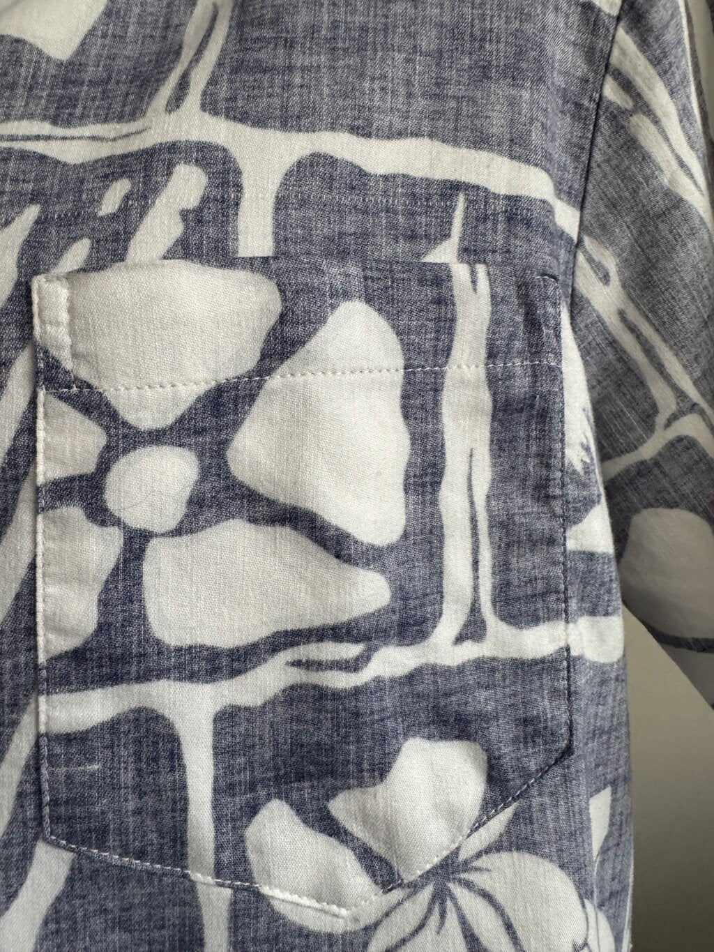90s HRH Block Print Shirt – Indigo & White Tapa Motif with Coconut Buttons (L)