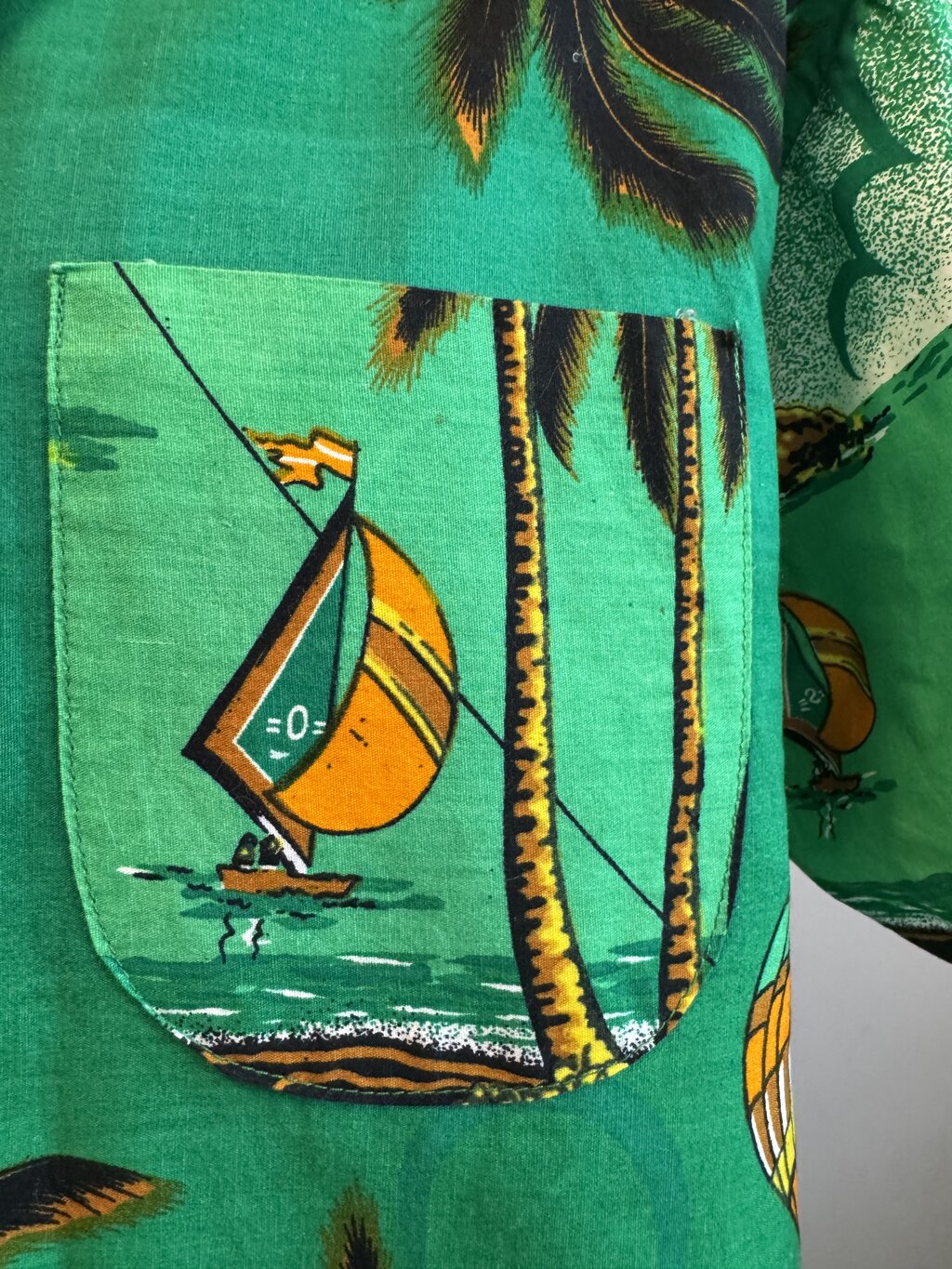 1990s  - Vintage Glarious Cotton Aloha Shirt – Green Lagoon with Sailboats & Hot Air Balloons (XL)