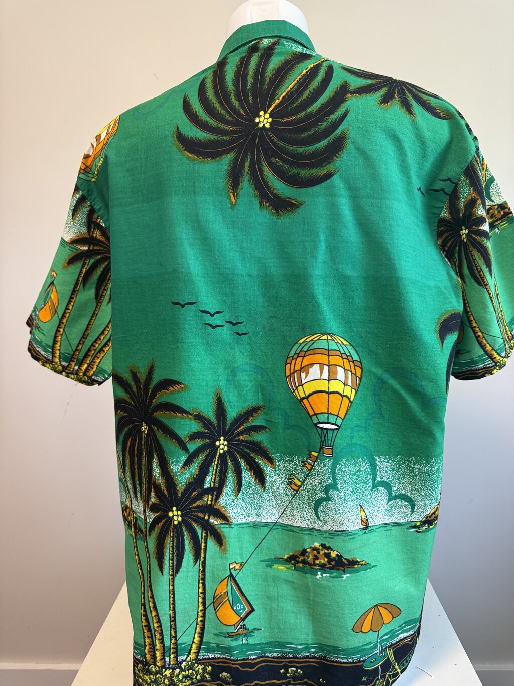 1990s  - Vintage Glarious Cotton Aloha Shirt – Green Lagoon with Sailboats & Hot Air Balloons (XL)