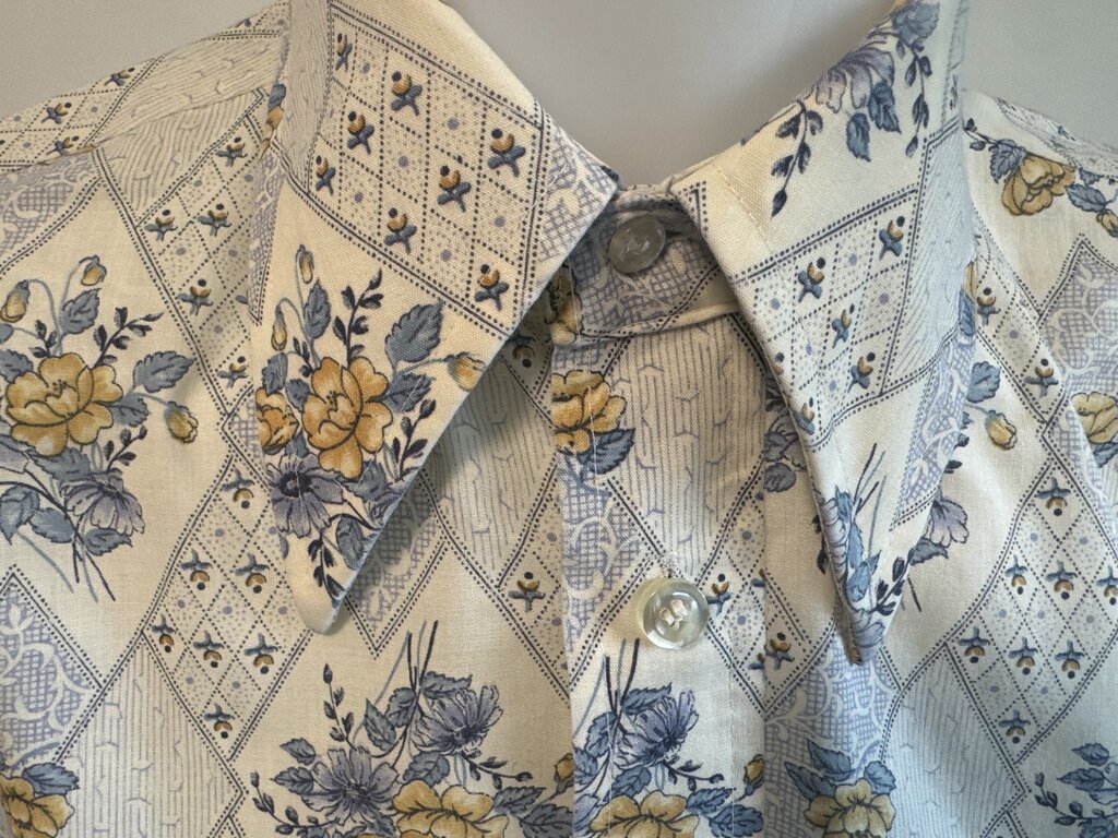 1970s JC Penney Geometric Floral Print Shirt – Soft Cotton, Diamond Medallion Pattern