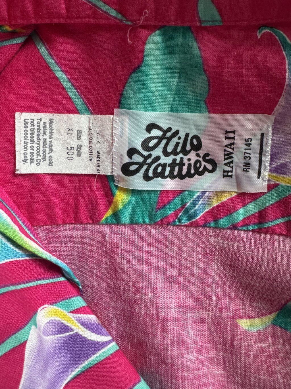 1990s - Electric Magenta Calla Lily Hawaiian Shirt – Hilo Hatties XL