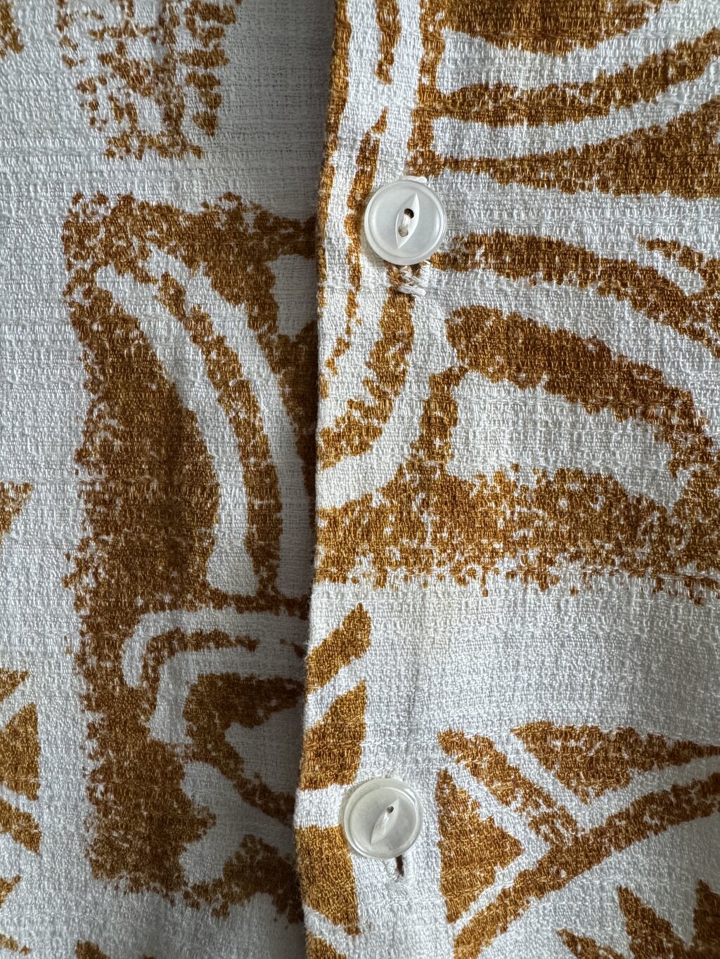 1960s Take’s of Waikiki Hawaiian Shirt – Red & White Polynesian Tapa Print (L)