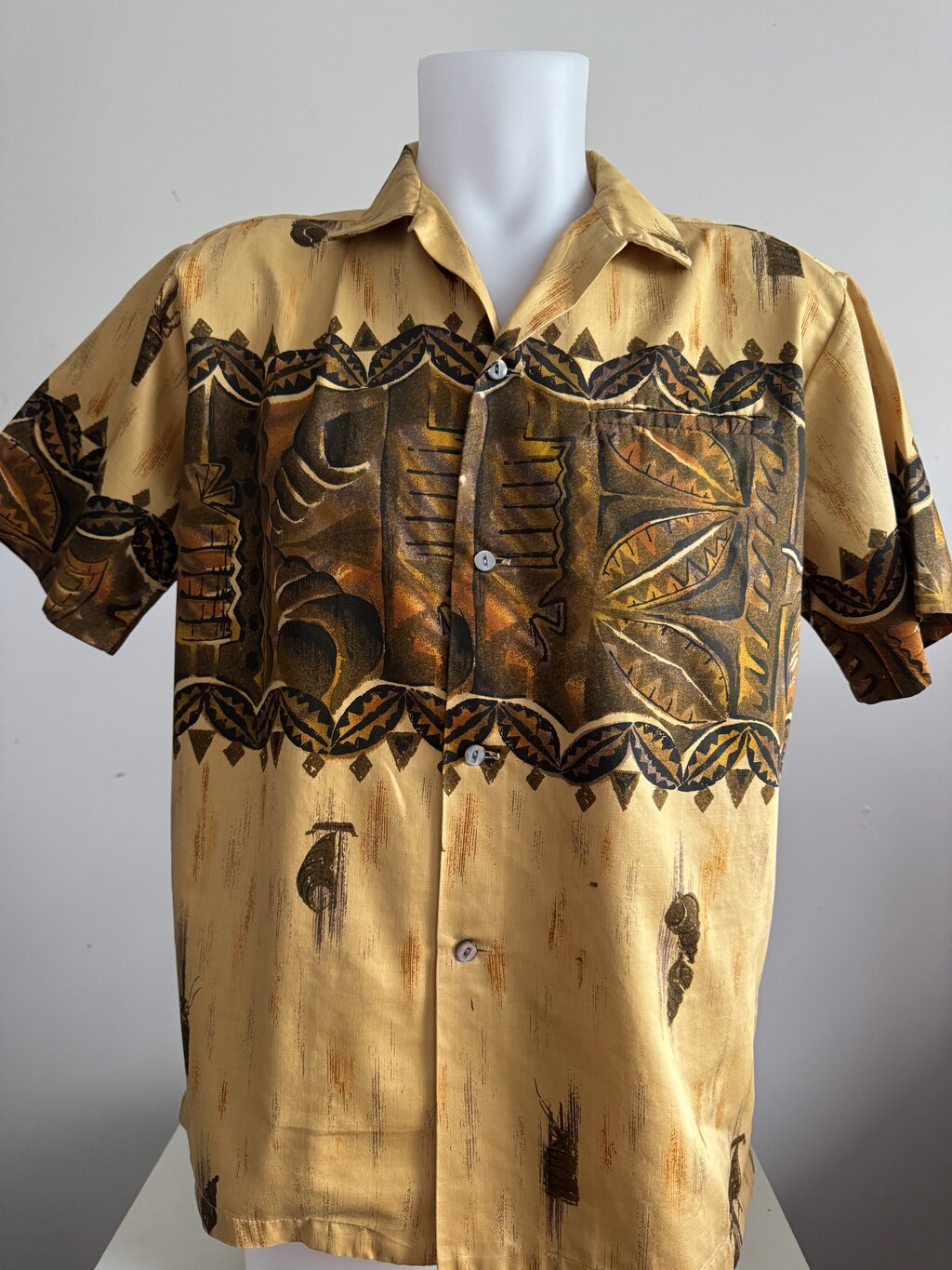 1960s - Reef Barkcloth Tribal Shirt – Hand-Painted Motif, Silky Rayon – Made in Hawaii