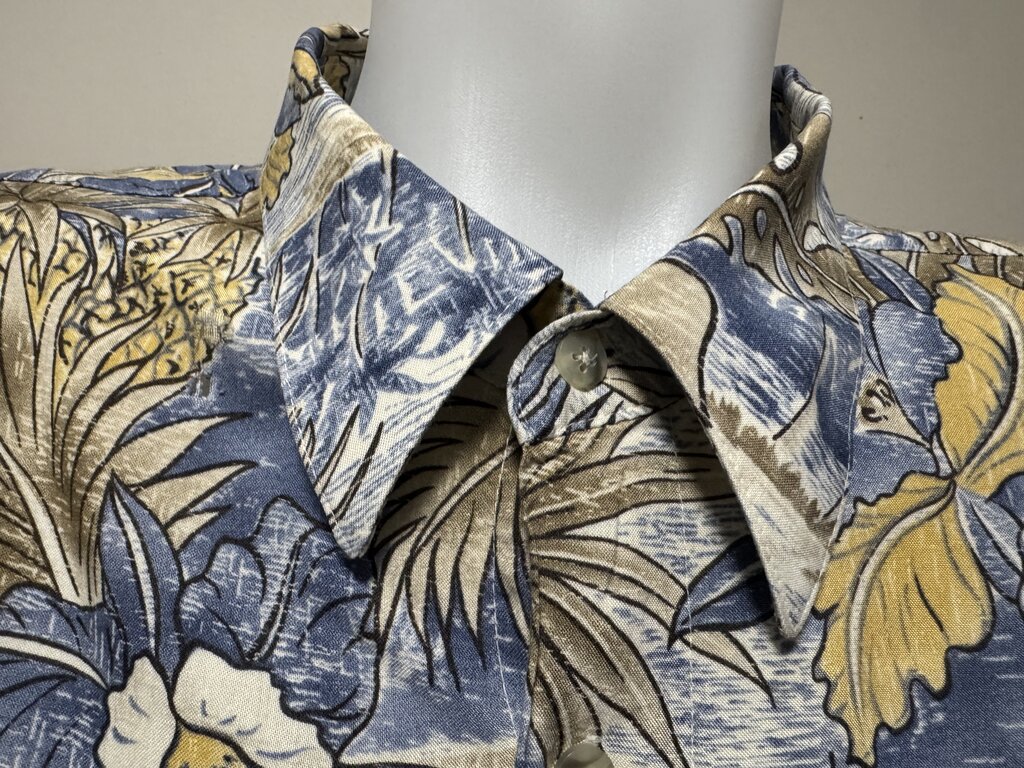 1990s Half Moon Bay Tropical Scenic Print Shirt – Blue, Yellow & Taupe (3XL)